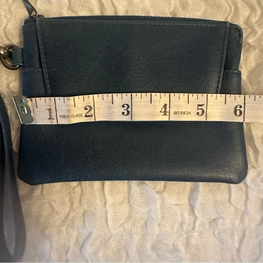 Matt & Nat Navy Vegan Leather Wristlet